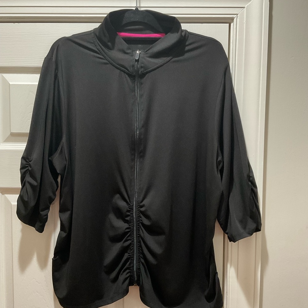 💚💚💚Black Athletic Top